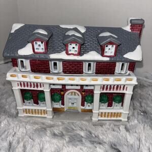 It’s A Wonderful Life Christmas Village Collection Knickerbocker Inn